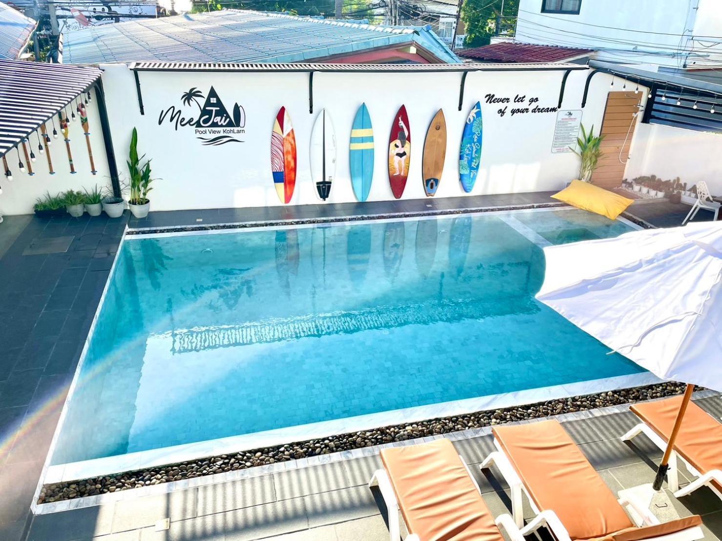 ホテル มีใจ พูลวิว เกาะล้าน Meejai Pool View Kohlarn エクステリア 写真