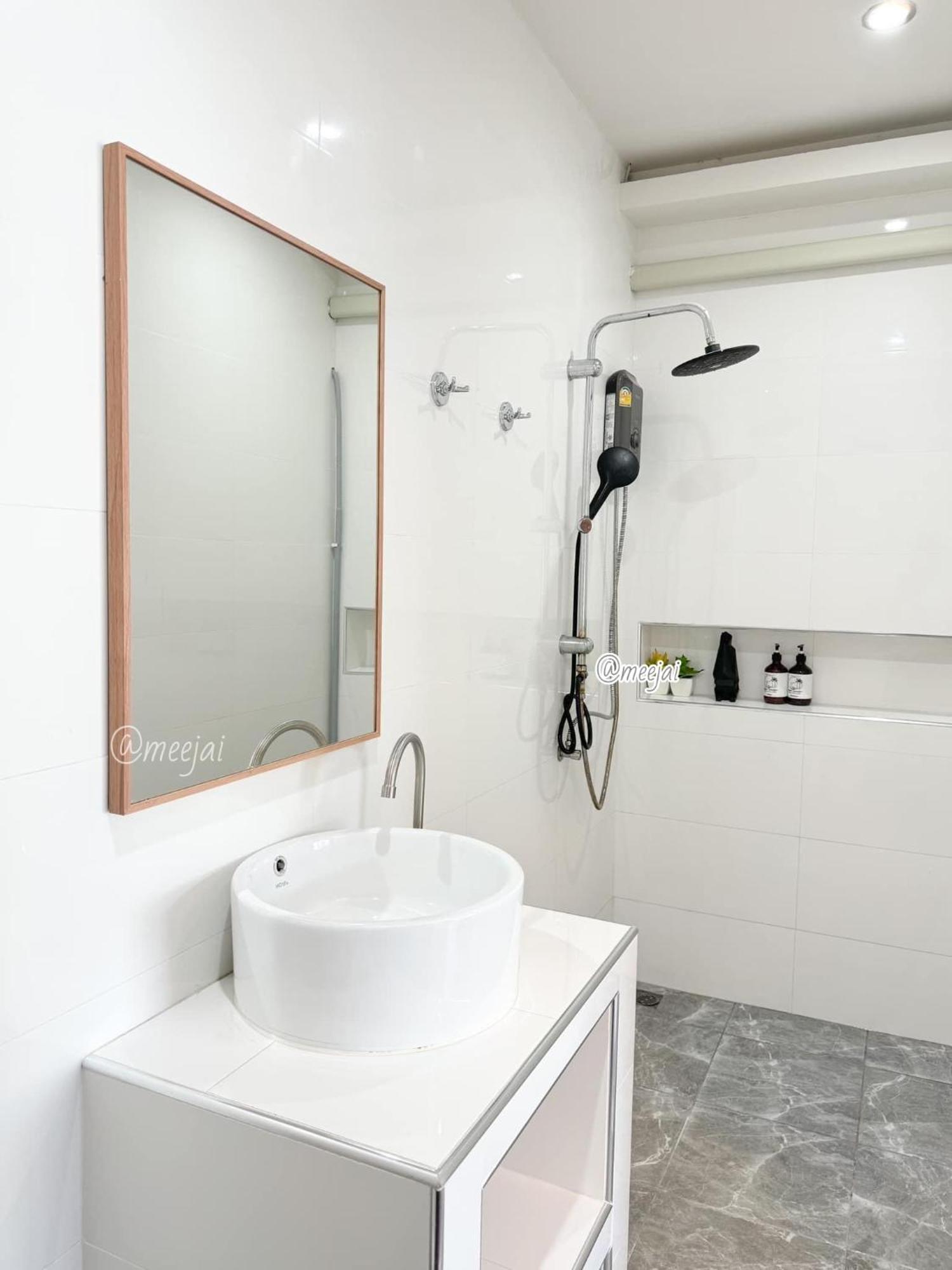 ホテル มีใจ พูลวิว เกาะล้าน Meejai Pool View Kohlarn エクステリア 写真